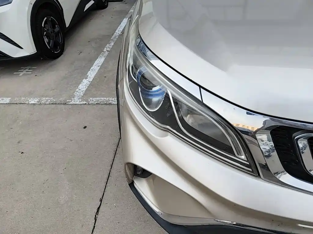 Geely Vision X3 — миниатюра 11