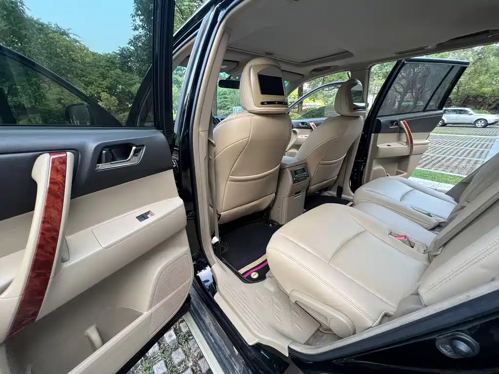 Toyota Highlander — миниатюра 15