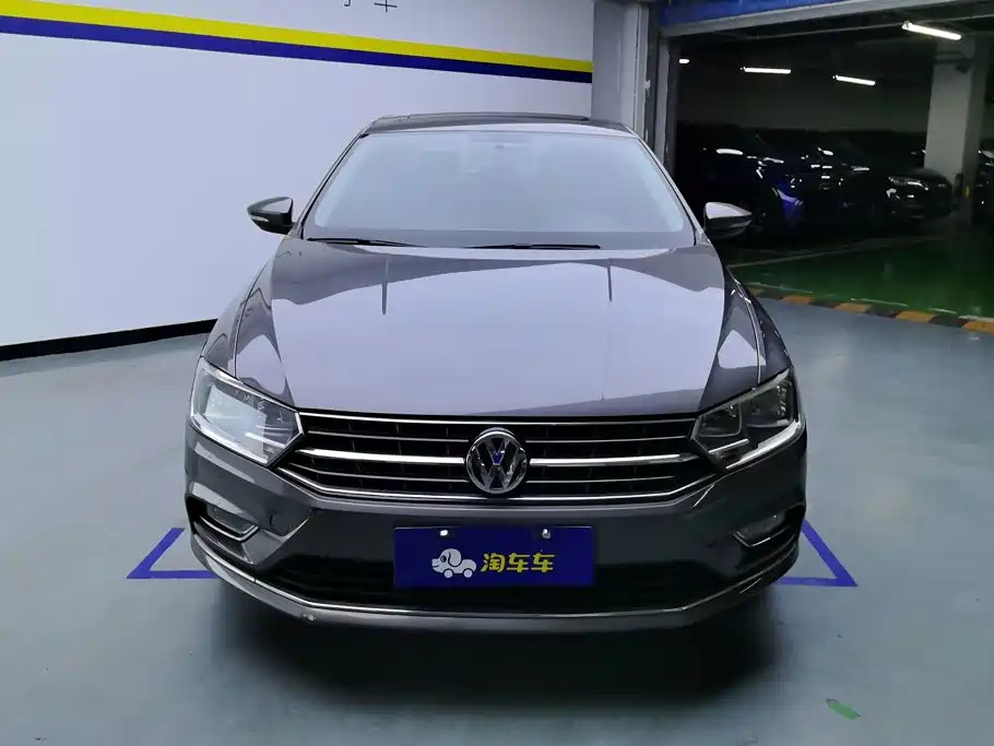 Volkswagen Bora 2016 1.6L AT Comfort