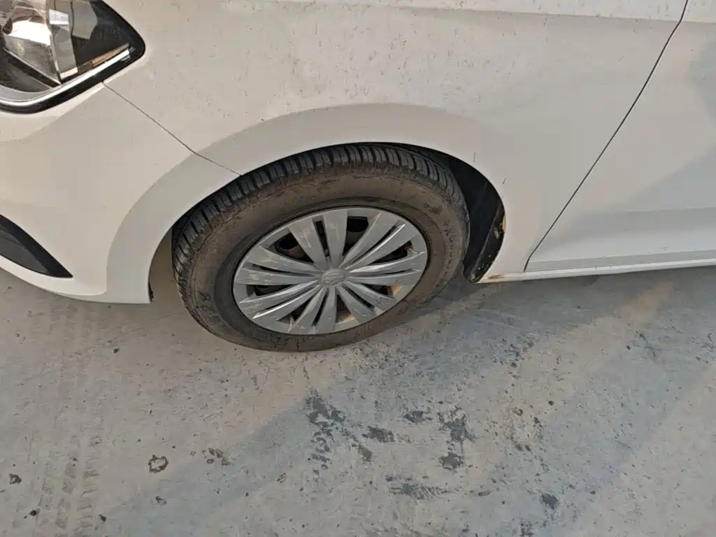 Volkswagen Santana — миниатюра 23
