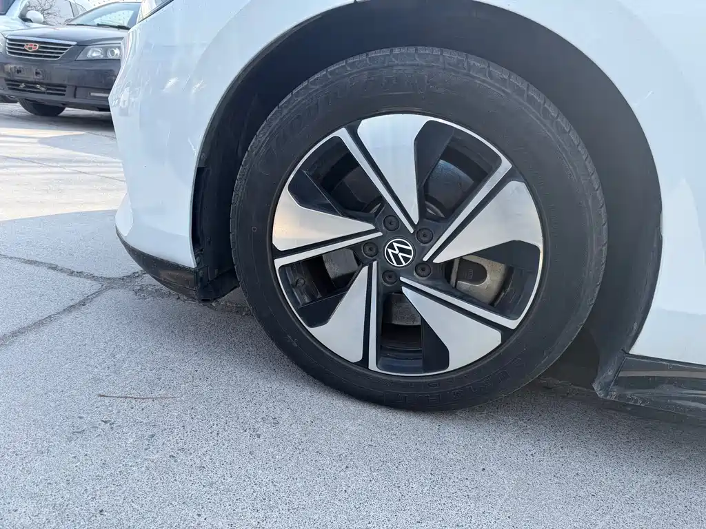 VOLKSWAGEN ID.7 VIZZION