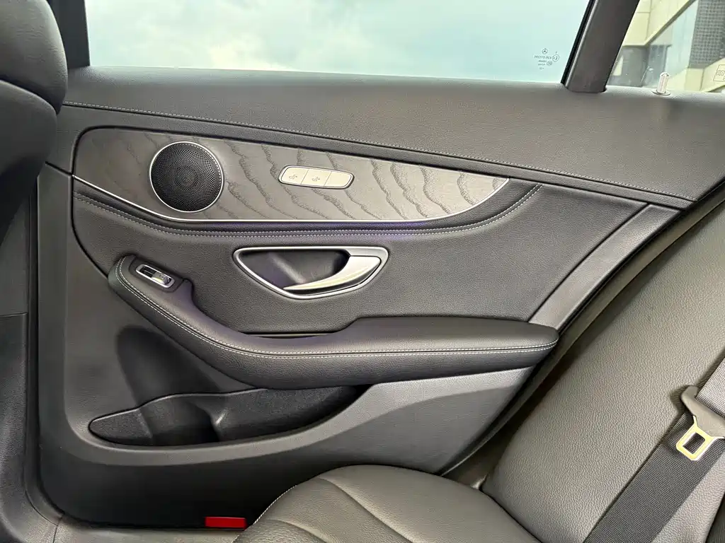 Mercedes-Benz C-Class — миниатюра 34