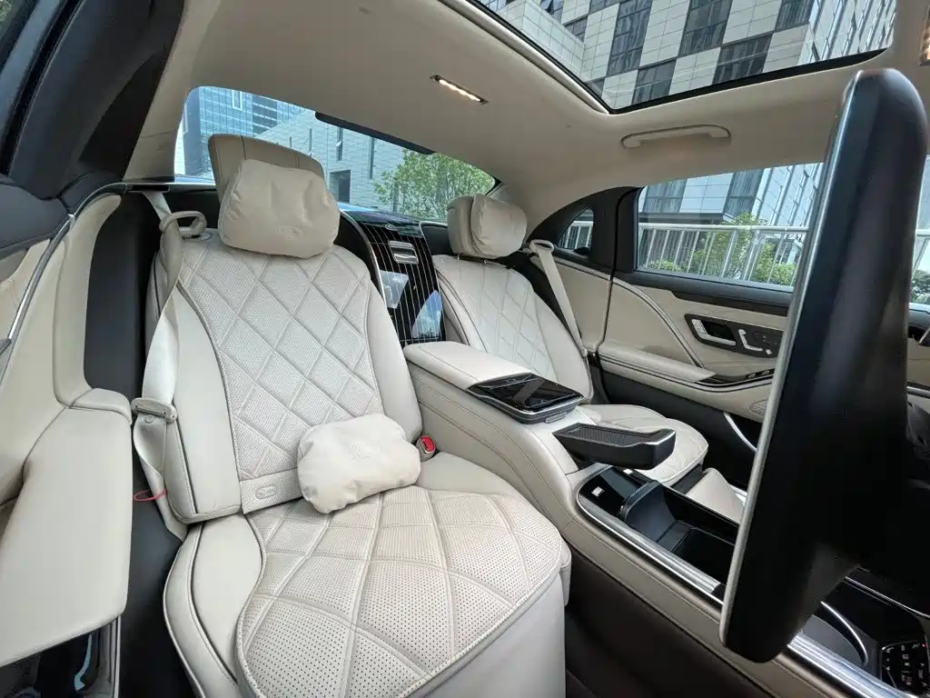 Mercedes-Benz S-Class — миниатюра 23
