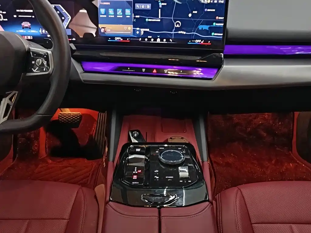 BMW 5 Series — миниатюра 7