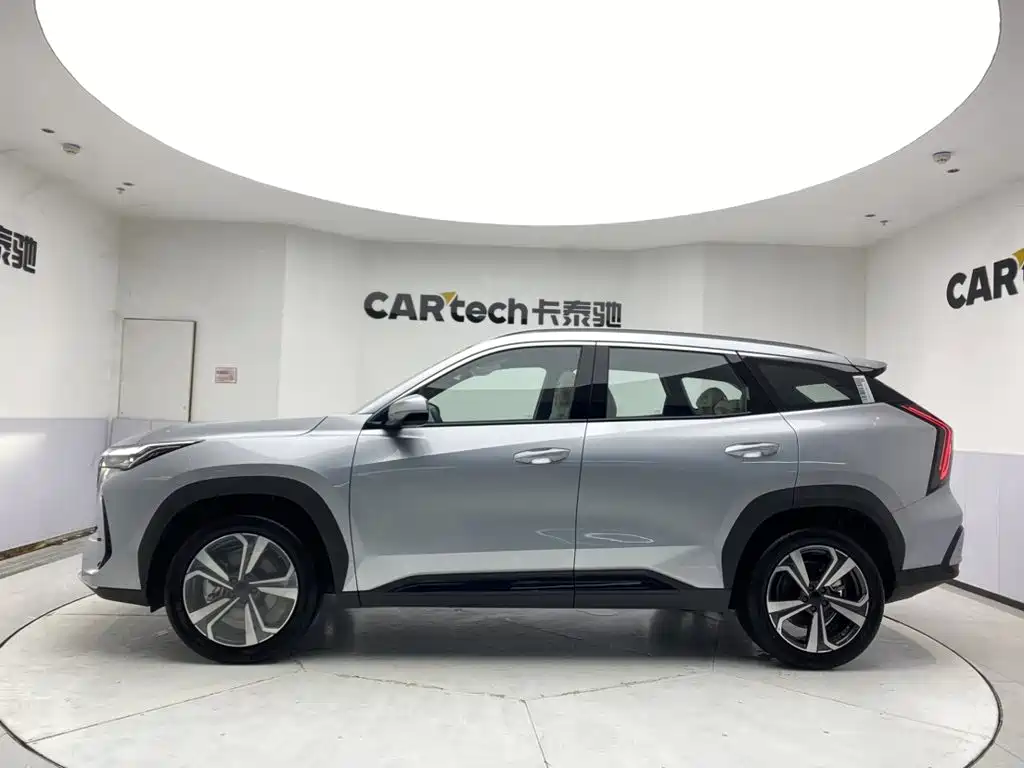 Geely Boyue L — миниатюра 8