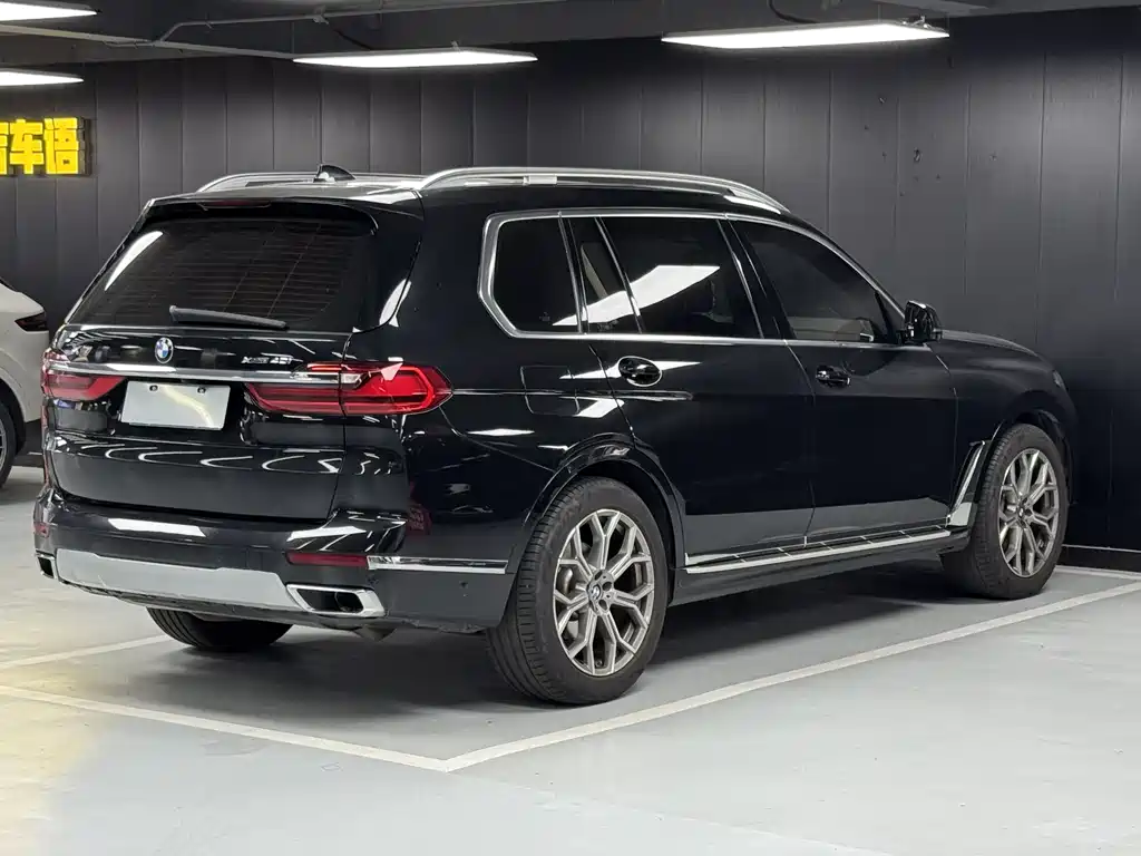 BMW X7 2022 xDrive40i Lead Luxury