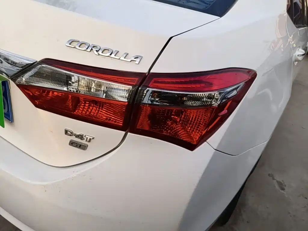Toyota Corolla — миниатюра 8