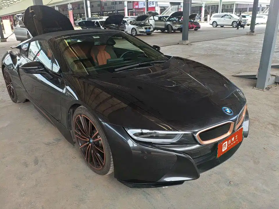 BMW i8