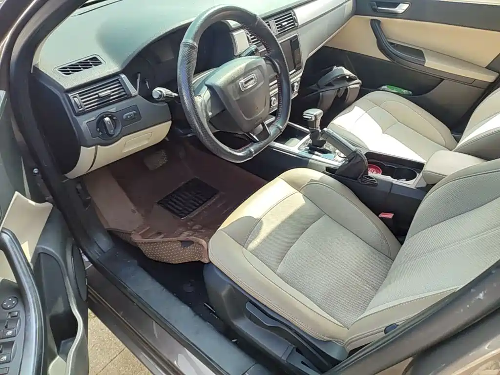 Qoros Qoros 3 — миниатюра 16
