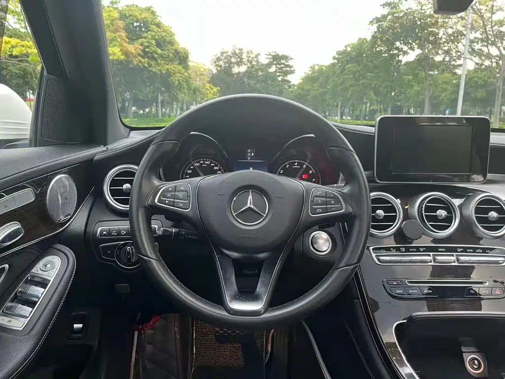 Mercedes-Benz GLC — миниатюра 15