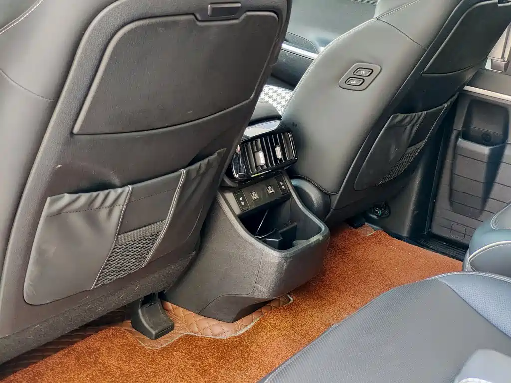 Hyundai Custo 2021 270TGDi Luxury LUX