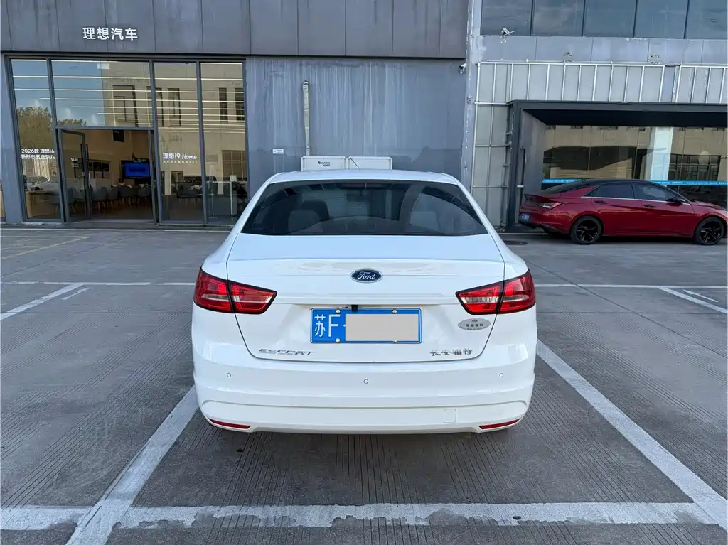 Ford Escort — миниатюра 5