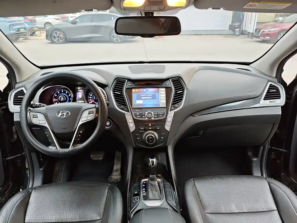 Hyundai Santa Fe — миниатюра 13