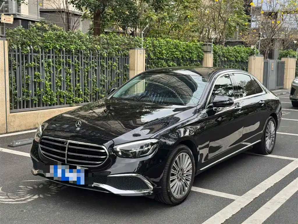 Mercedes-Benz E-Class 2021