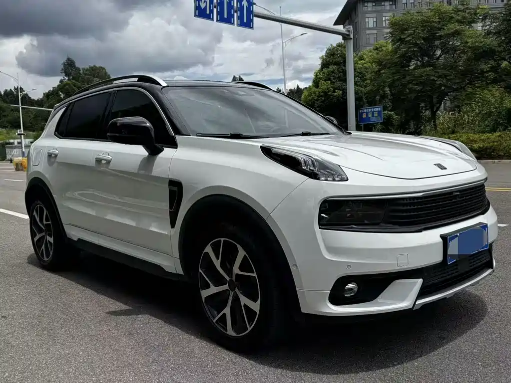 Lynk & Co 01 — миниатюра 3