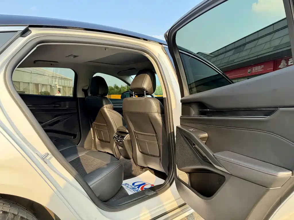 Ford Mondeo — миниатюра 13