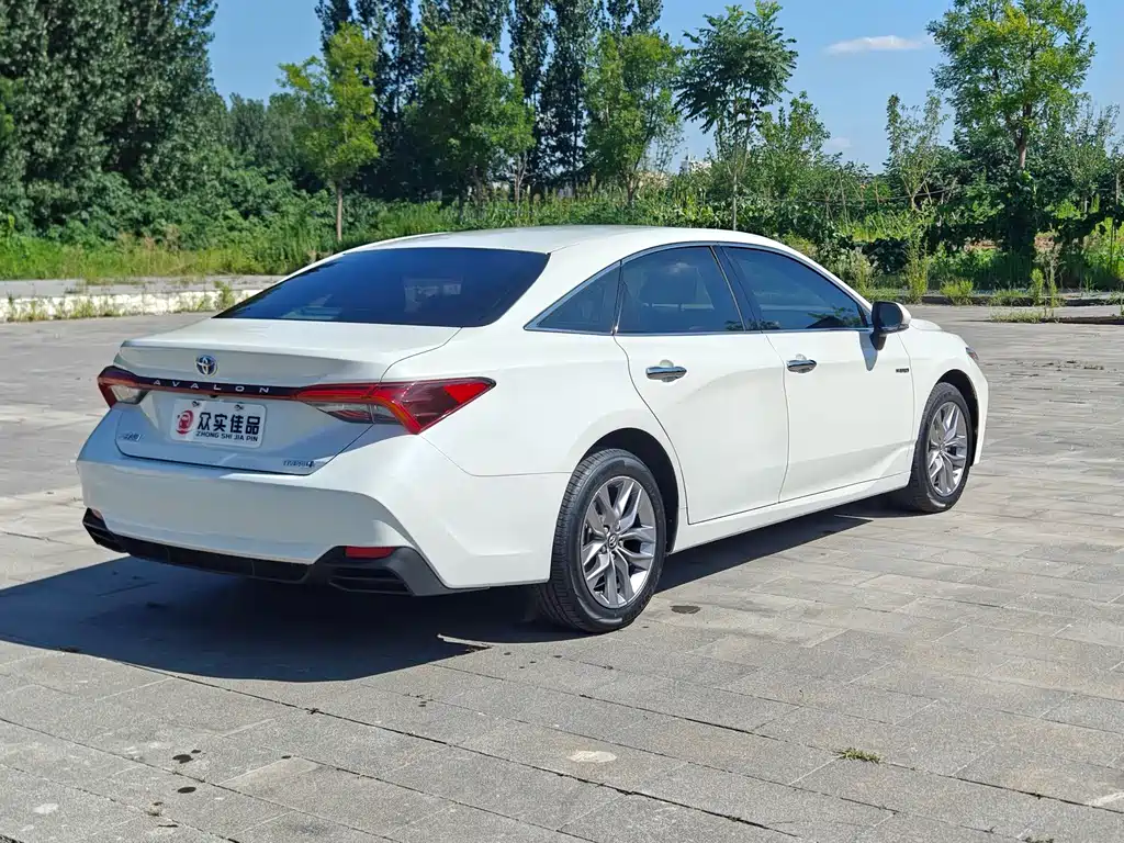 Toyota Avalon — миниатюра 7