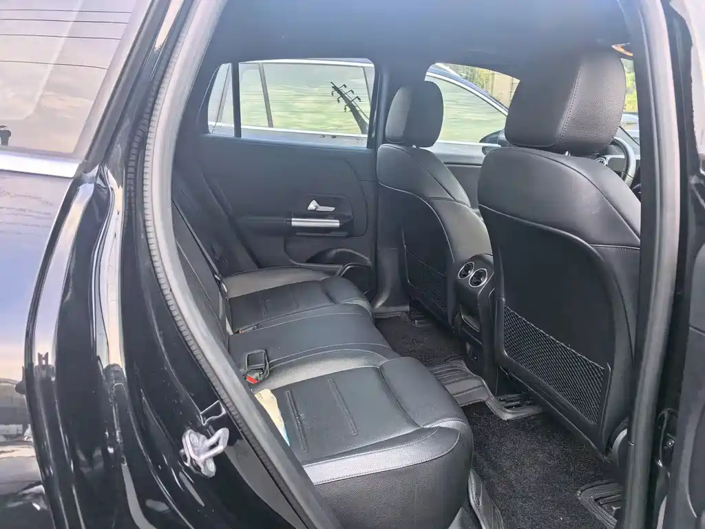 Mercedes-Benz EQA — миниатюра 7