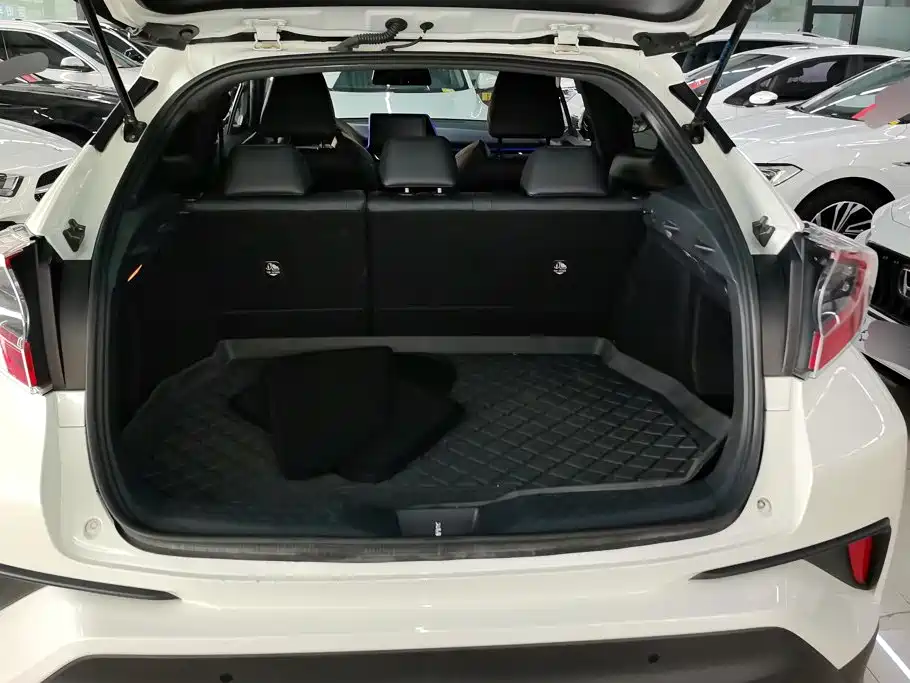 Toyota C-HR — миниатюра 4