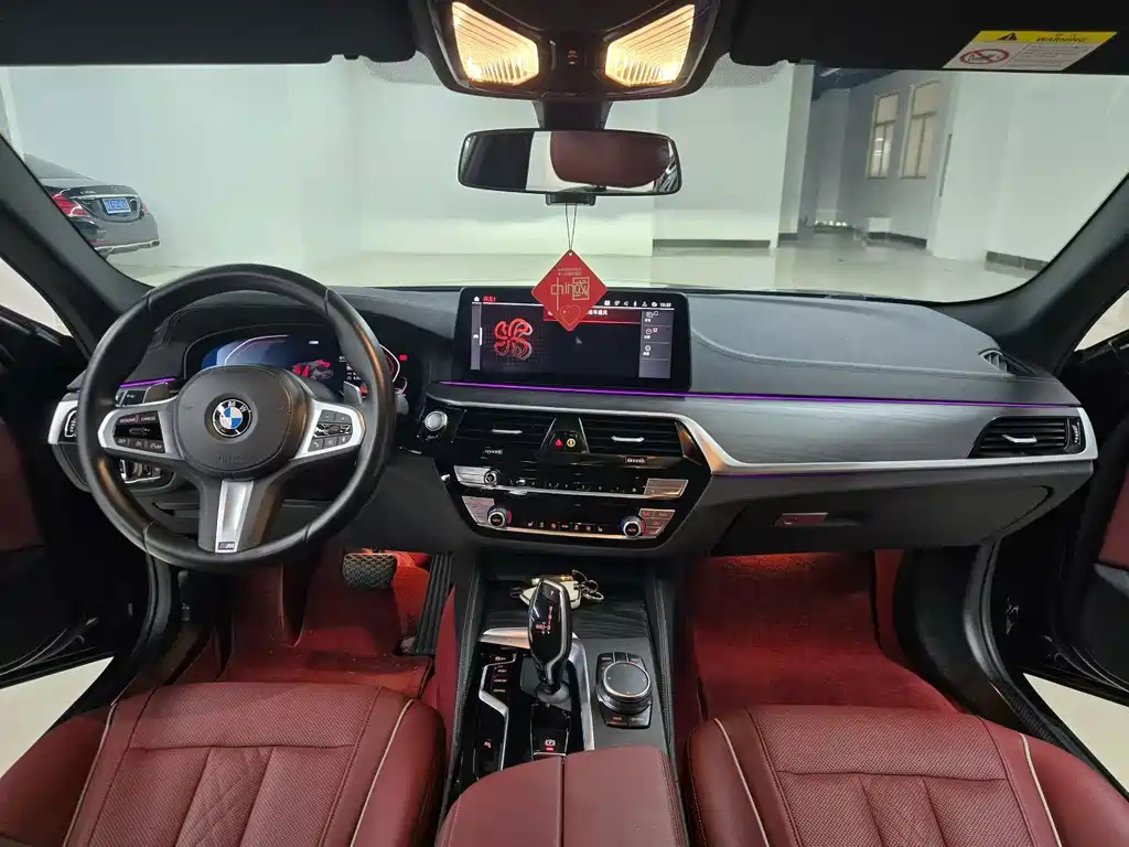 BMW 5 Series — миниатюра 5