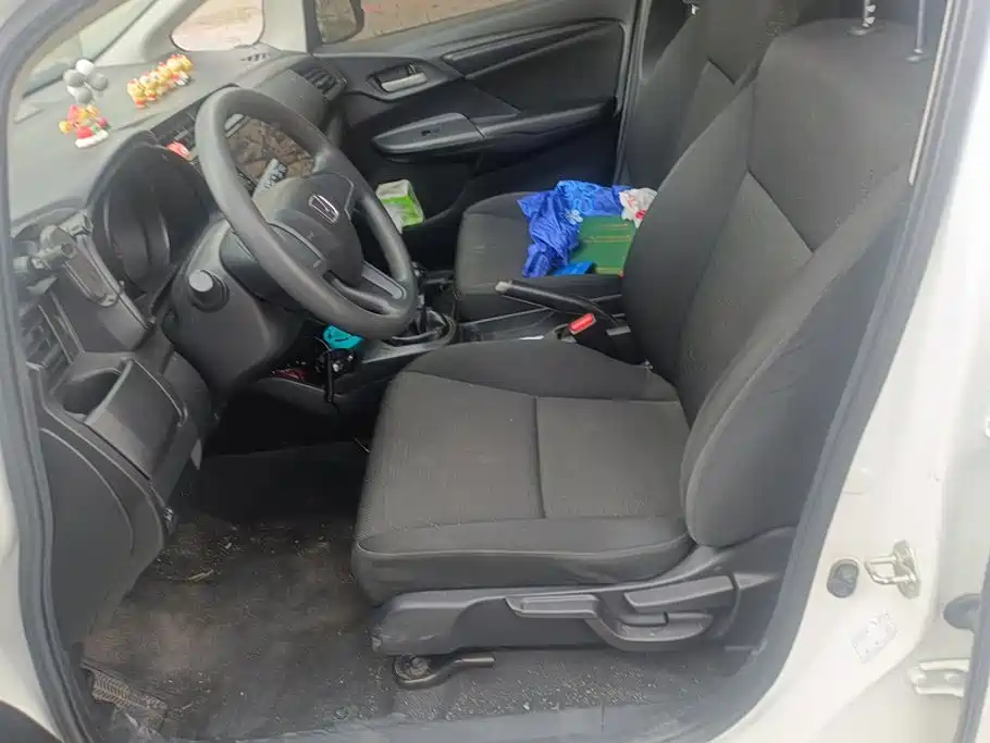 Honda Fit — миниатюра 9