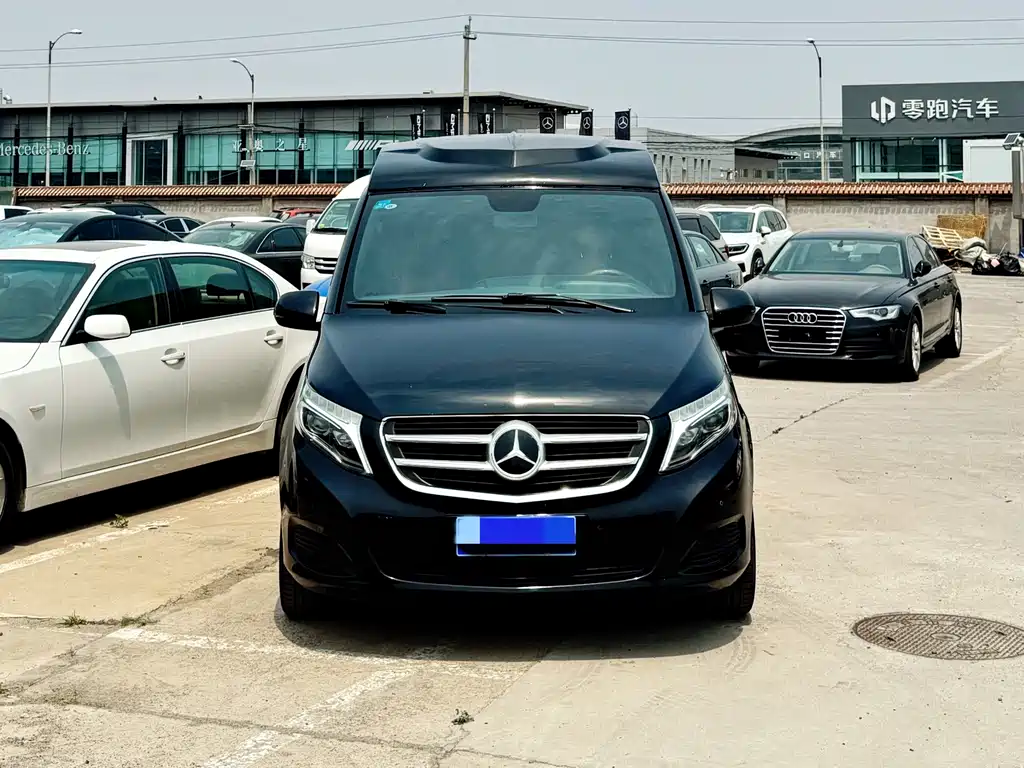 Mercedes-Benz Vito — миниатюра 2