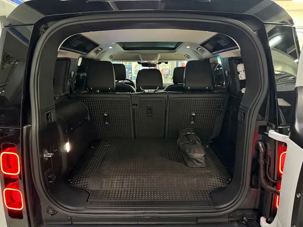 Land Rover 路虎卫士新能源 — миниатюра 21