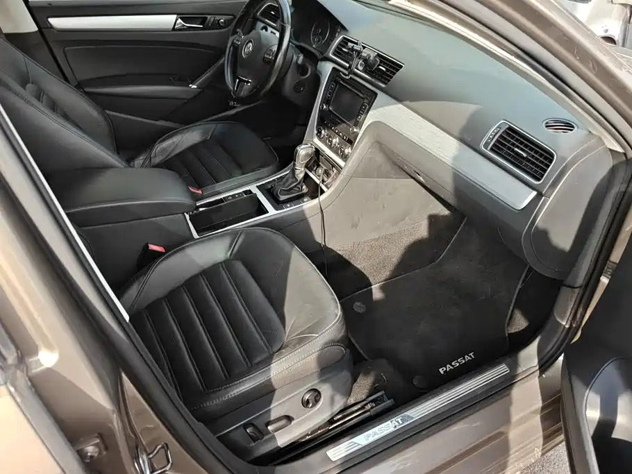Volkswagen Passat — миниатюра 8