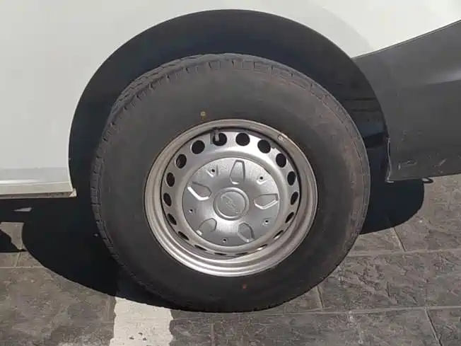 Ford Transit — миниатюра 15
