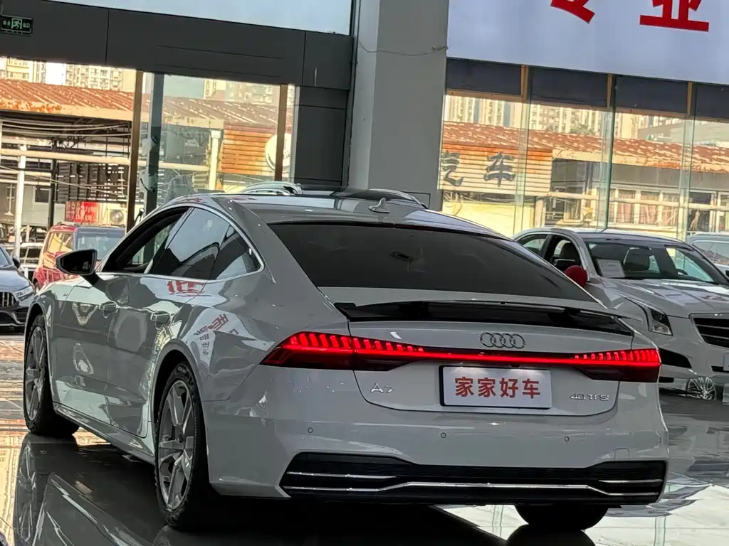 AUDI A7