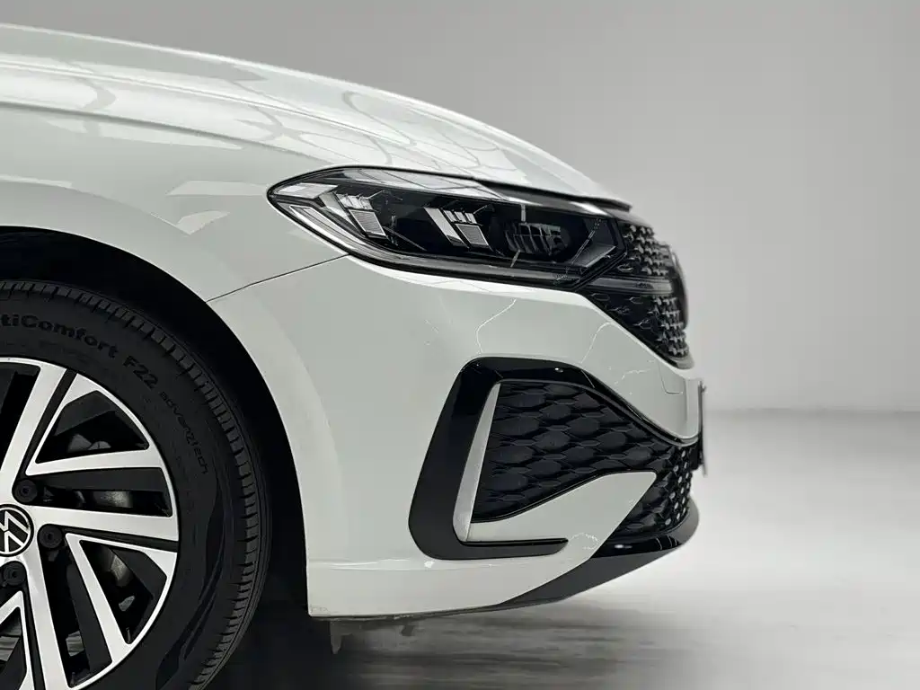 Volkswagen Lavida — миниатюра 5
