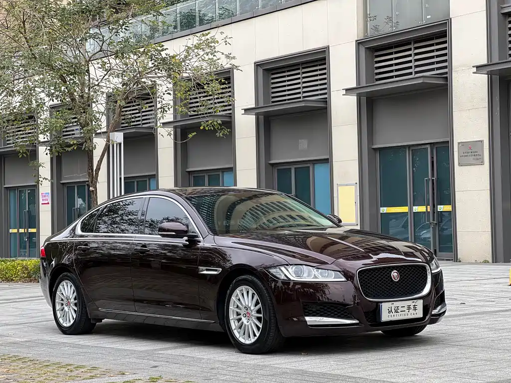 Jaguar XFL 2018 XFL 2.0T 200PS