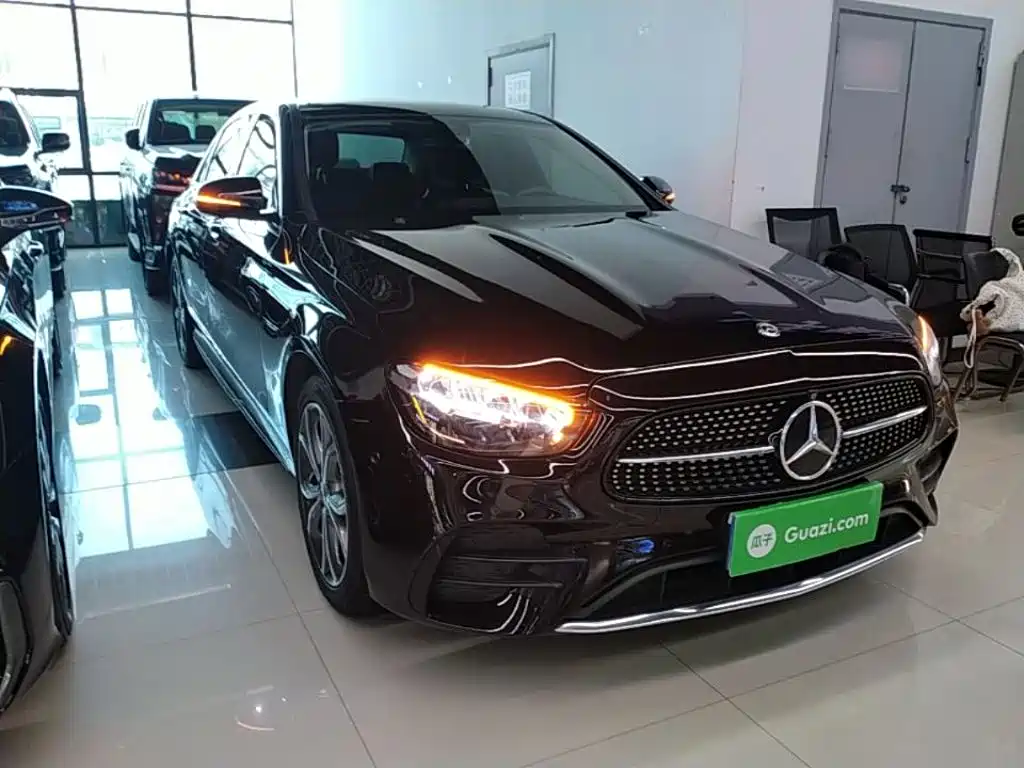 Mercedes-Benz E-Class — миниатюра 4