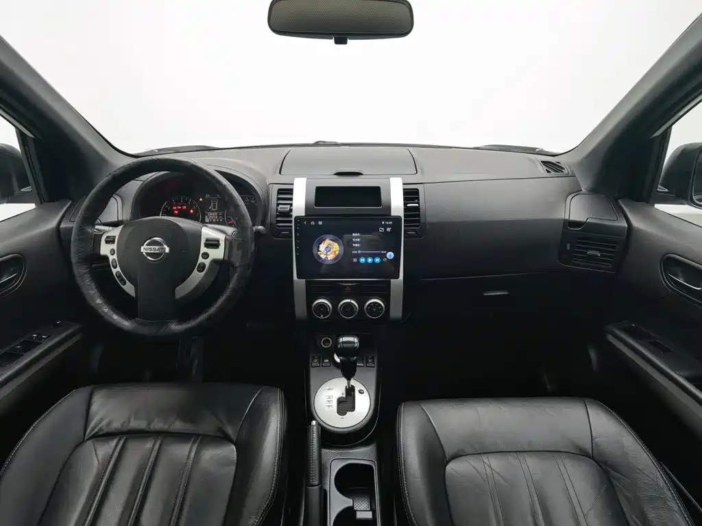 Nissan X-Trail — миниатюра 5