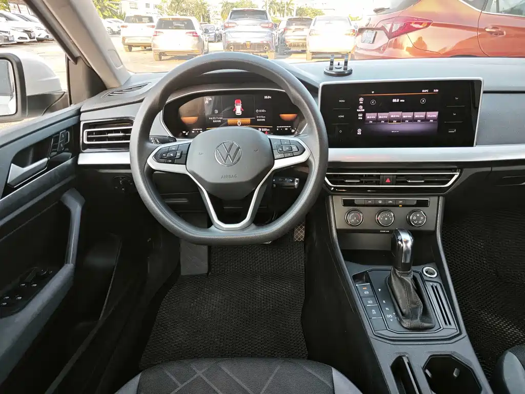 Volkswagen Lavida — миниатюра 9