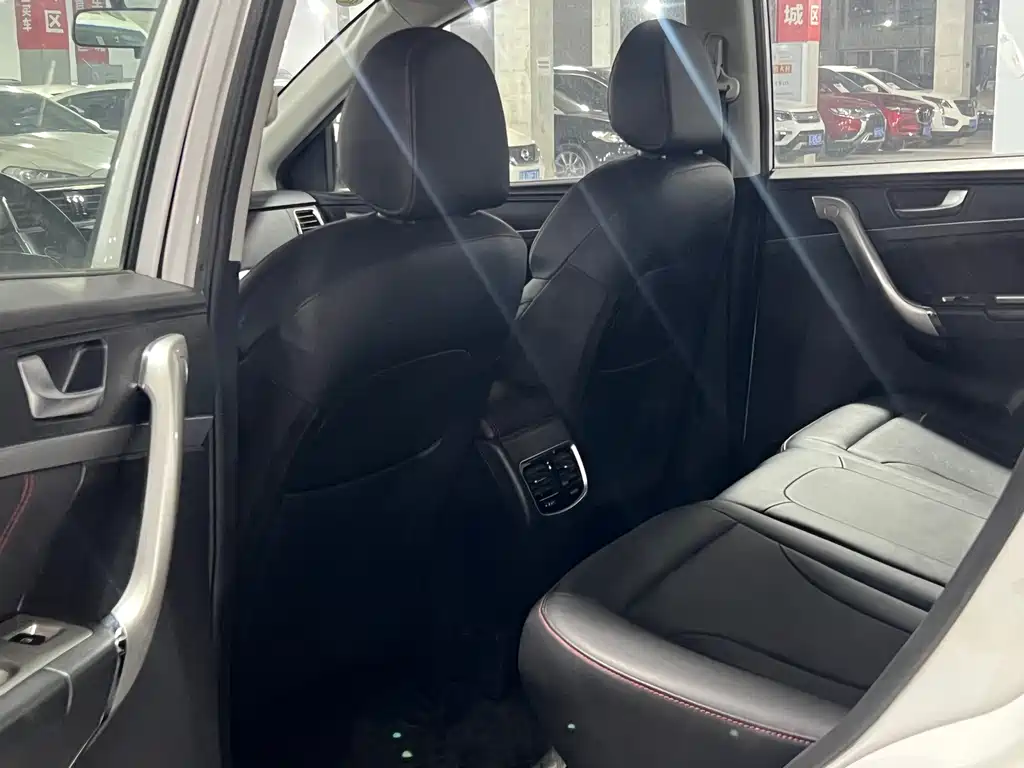 Haval M6 — миниатюра 4