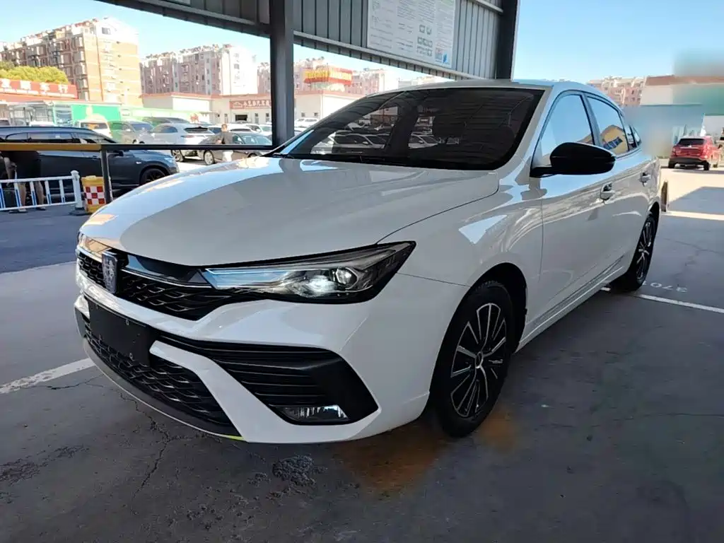Roewe i5