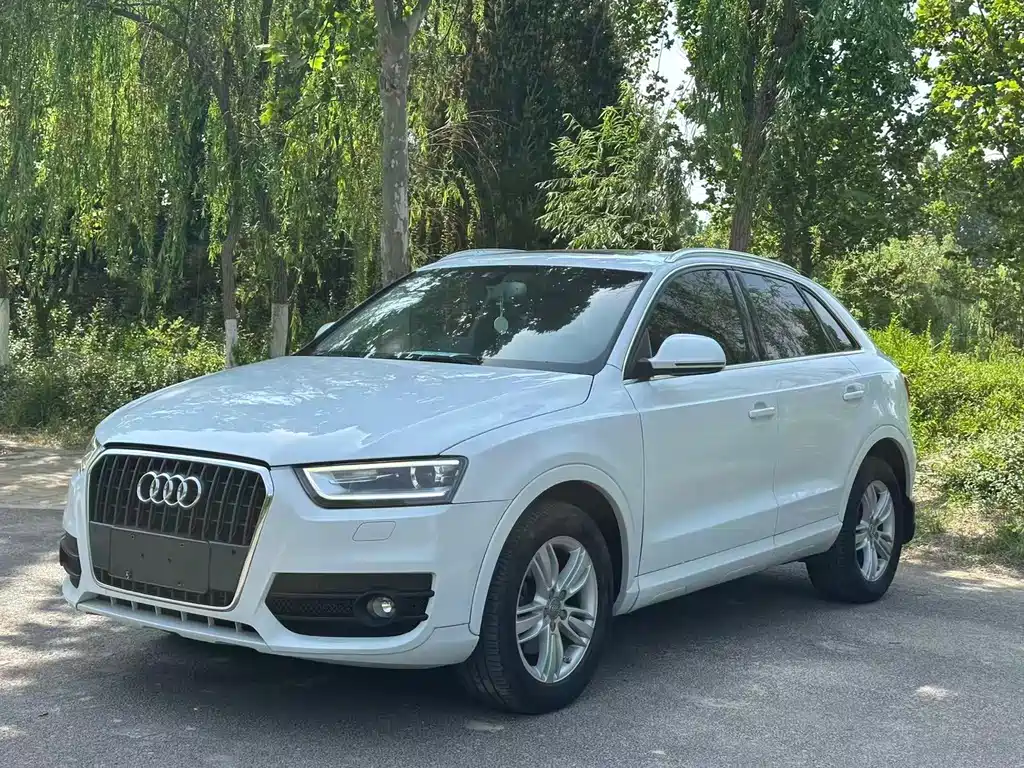Audi Q3 2014
