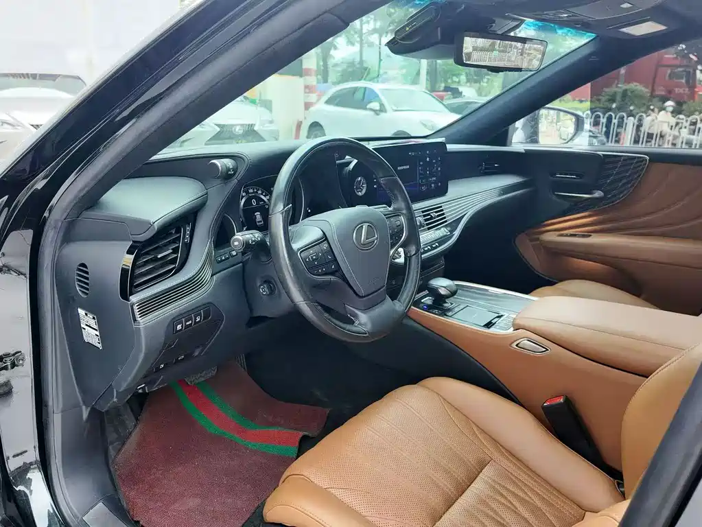 Lexus LS 2020 500h Executive V