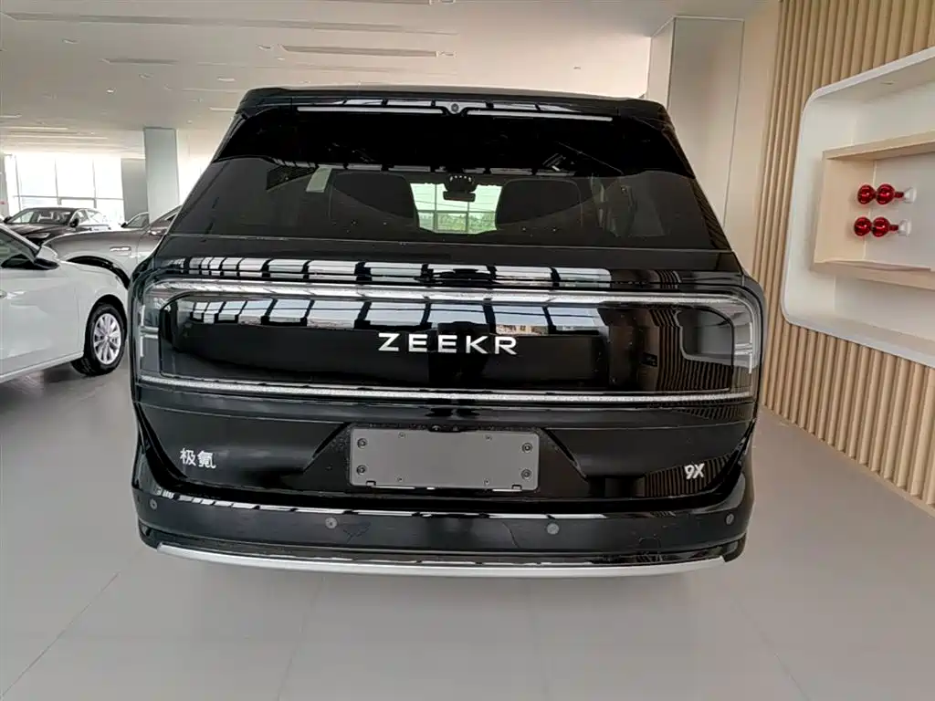 Zeekr 9X 2025 Ultra 70kWh