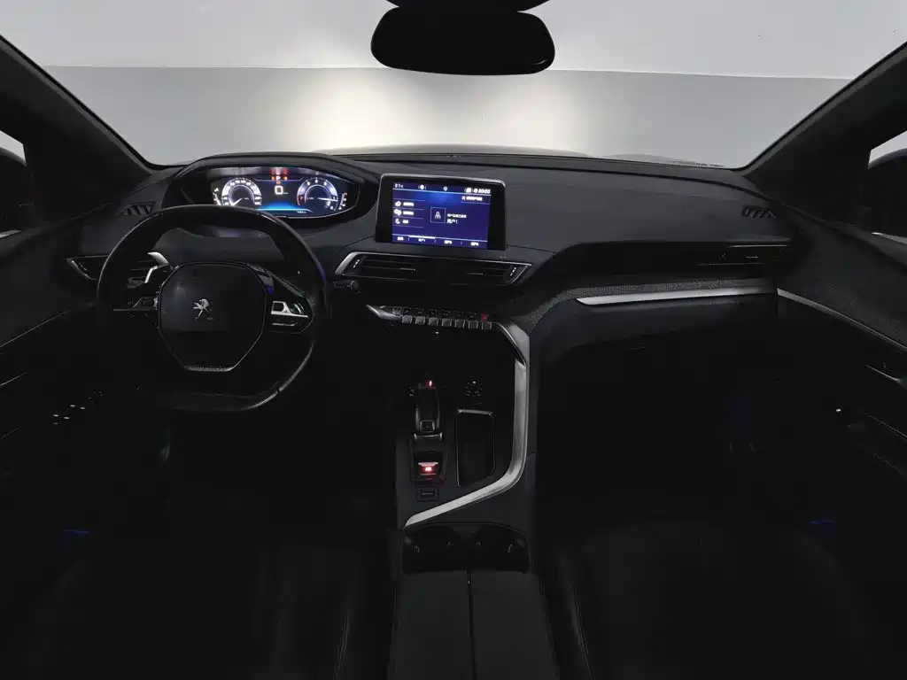 Peugeot 4008 — миниатюра 5