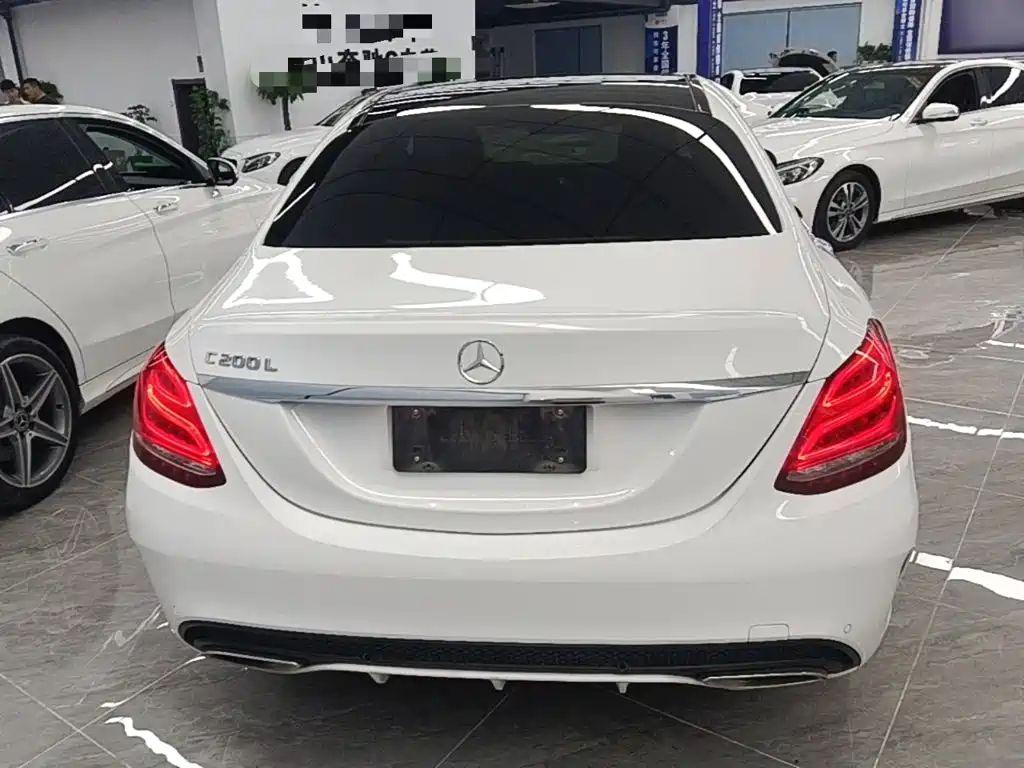 Mercedes-Benz C-Class — миниатюра 6