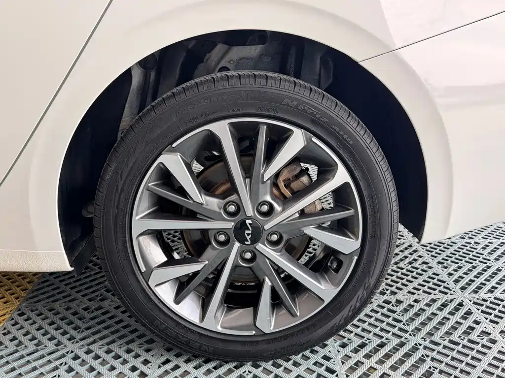 Kia K3 — миниатюра 12