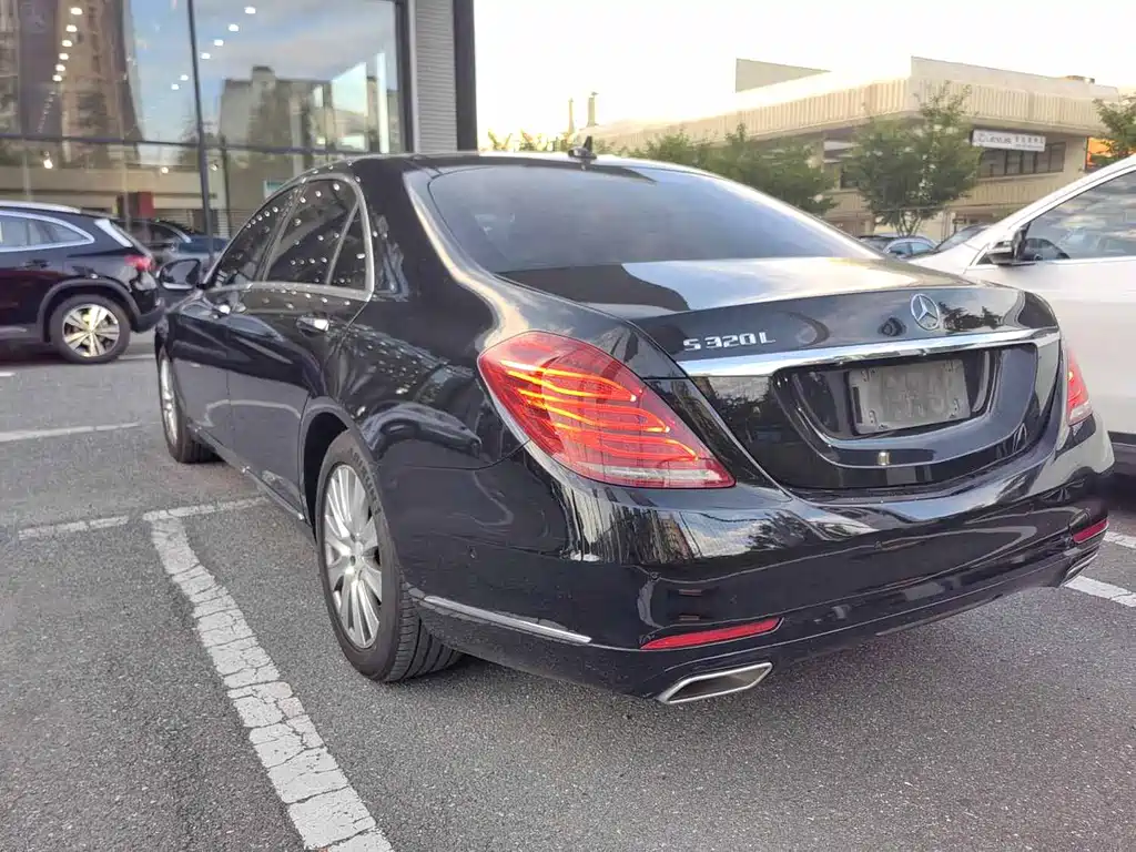 Mercedes-Benz S-Class — миниатюра 3