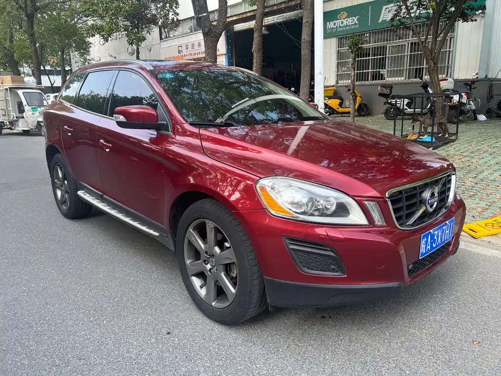 Volvo XC60 (Import) — миниатюра 3