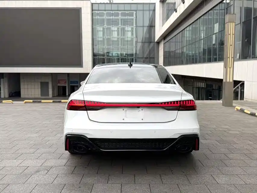 Audi A7L 2022 45 TFSI S-line