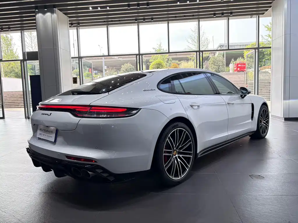 Porsche Panamera 2017 Panamera Executive Long Wheelbase 3.0T