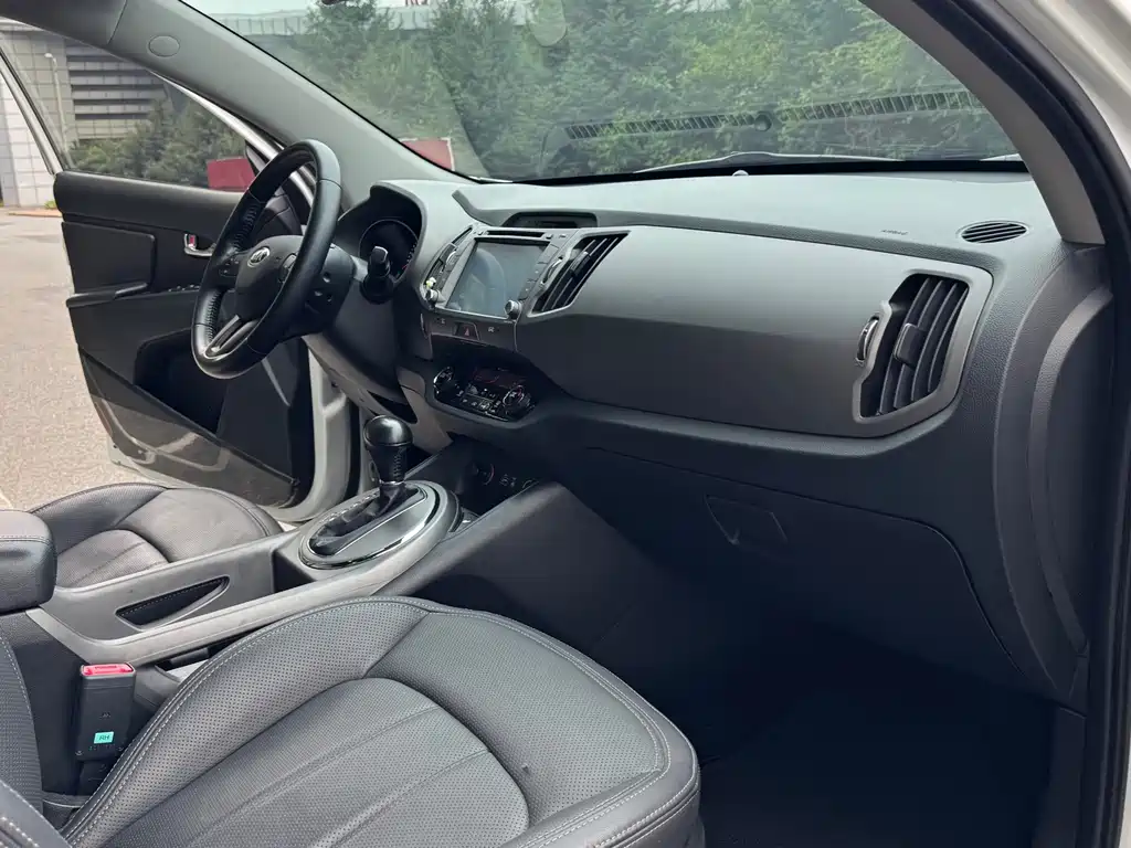 Kia Sportage — миниатюра 14