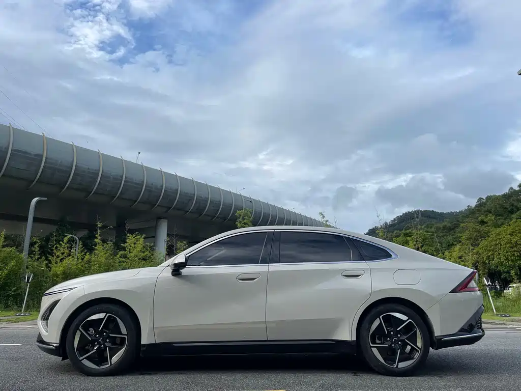 Wuling Xingguang — миниатюра 4