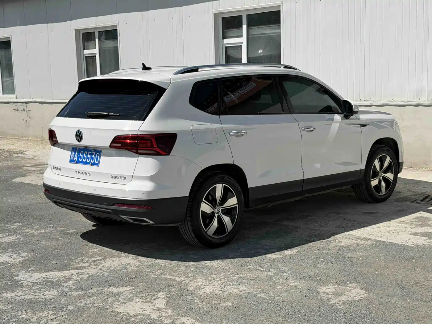 Volkswagen Tharu